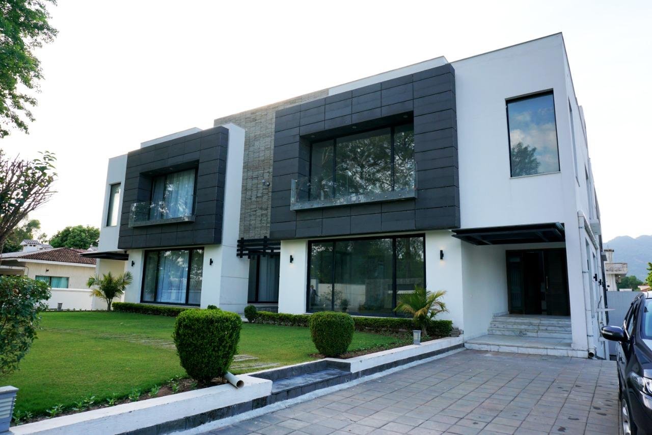 Luxury suite at Royal Stay Islamabad